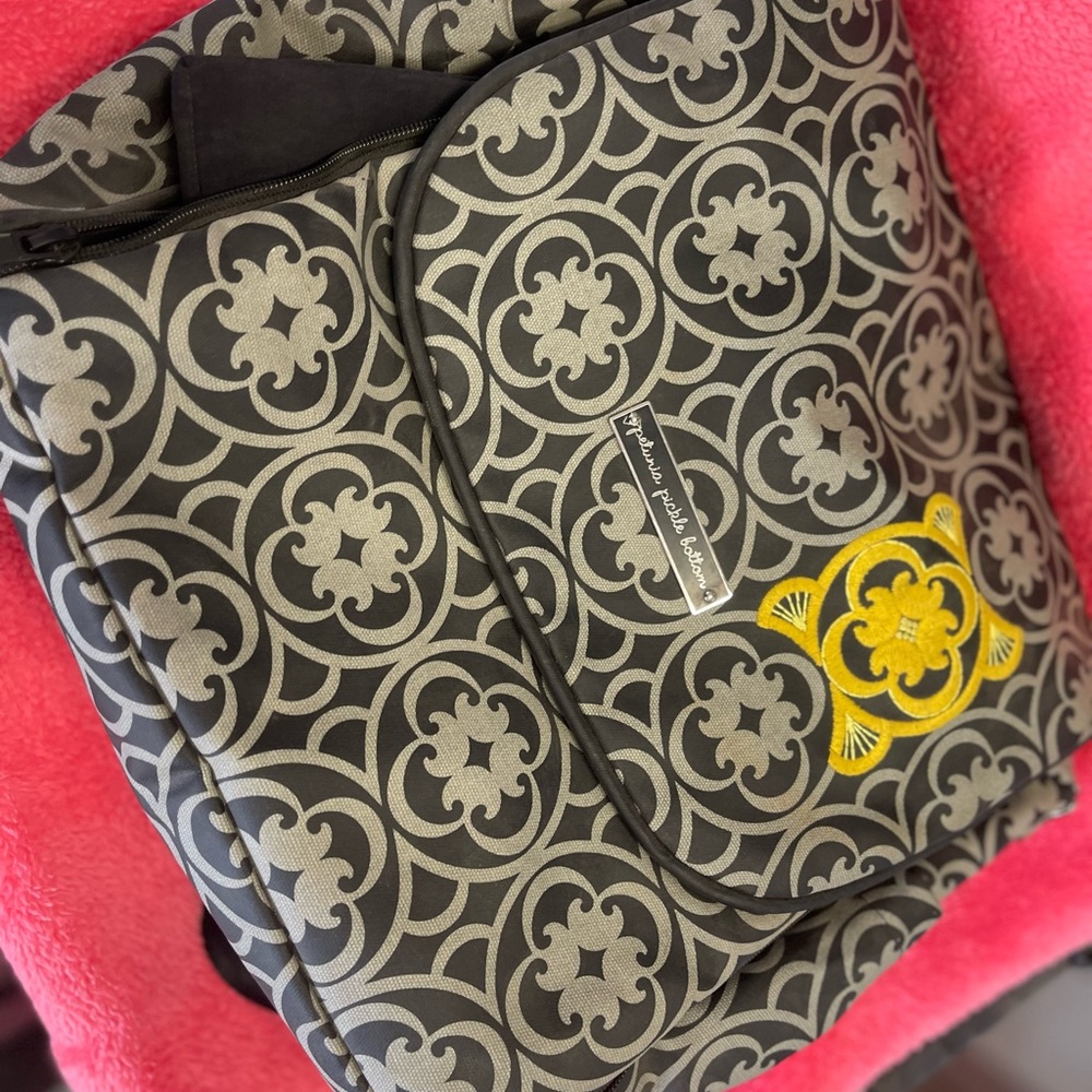 Petunia pickle bottom diaper bag